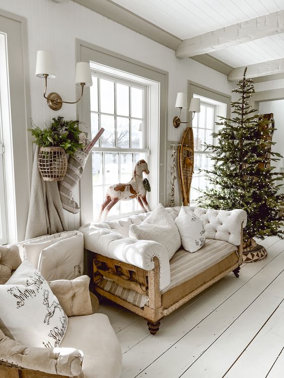 5 Ways to Have a Cozy Cottage Christmas This Year